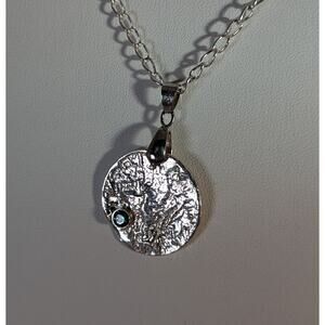 Silver retriculated coin Pendant  1" ,SP chain 24" Blue bezel set stone NWT